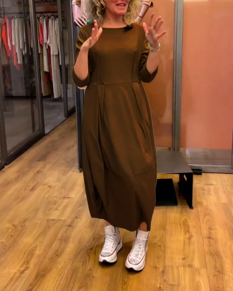 Beatrice - Slimming dress with round neckline