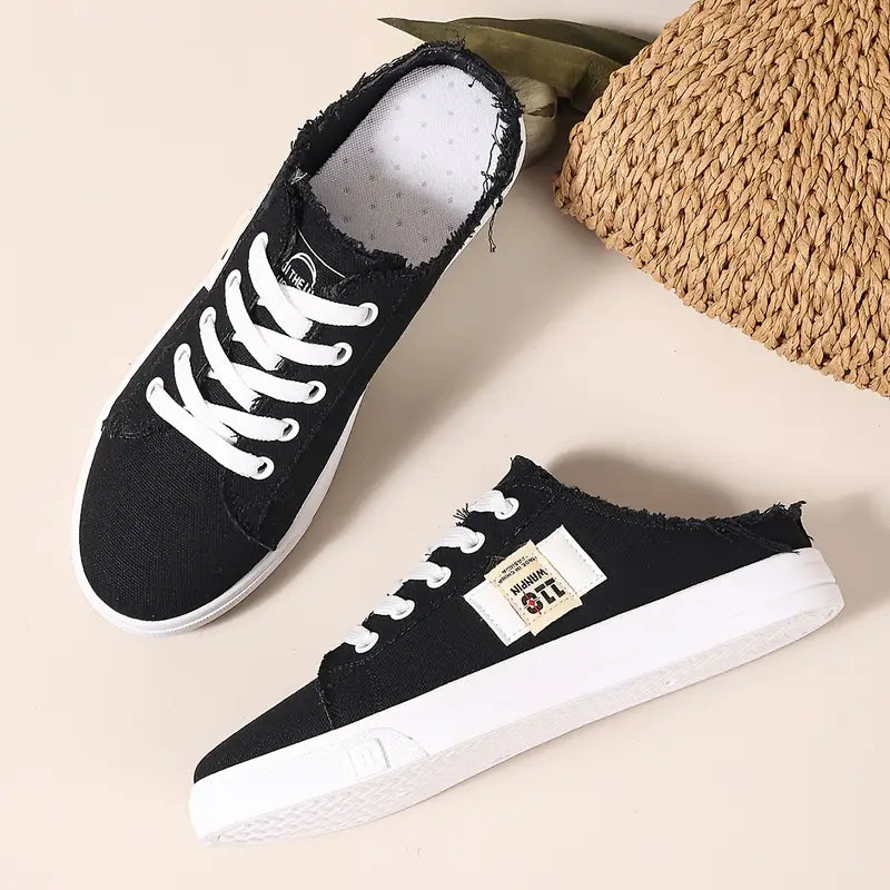 Cyrelia - Trendy and comfortable flat lace-up canvas shoes that go with everything