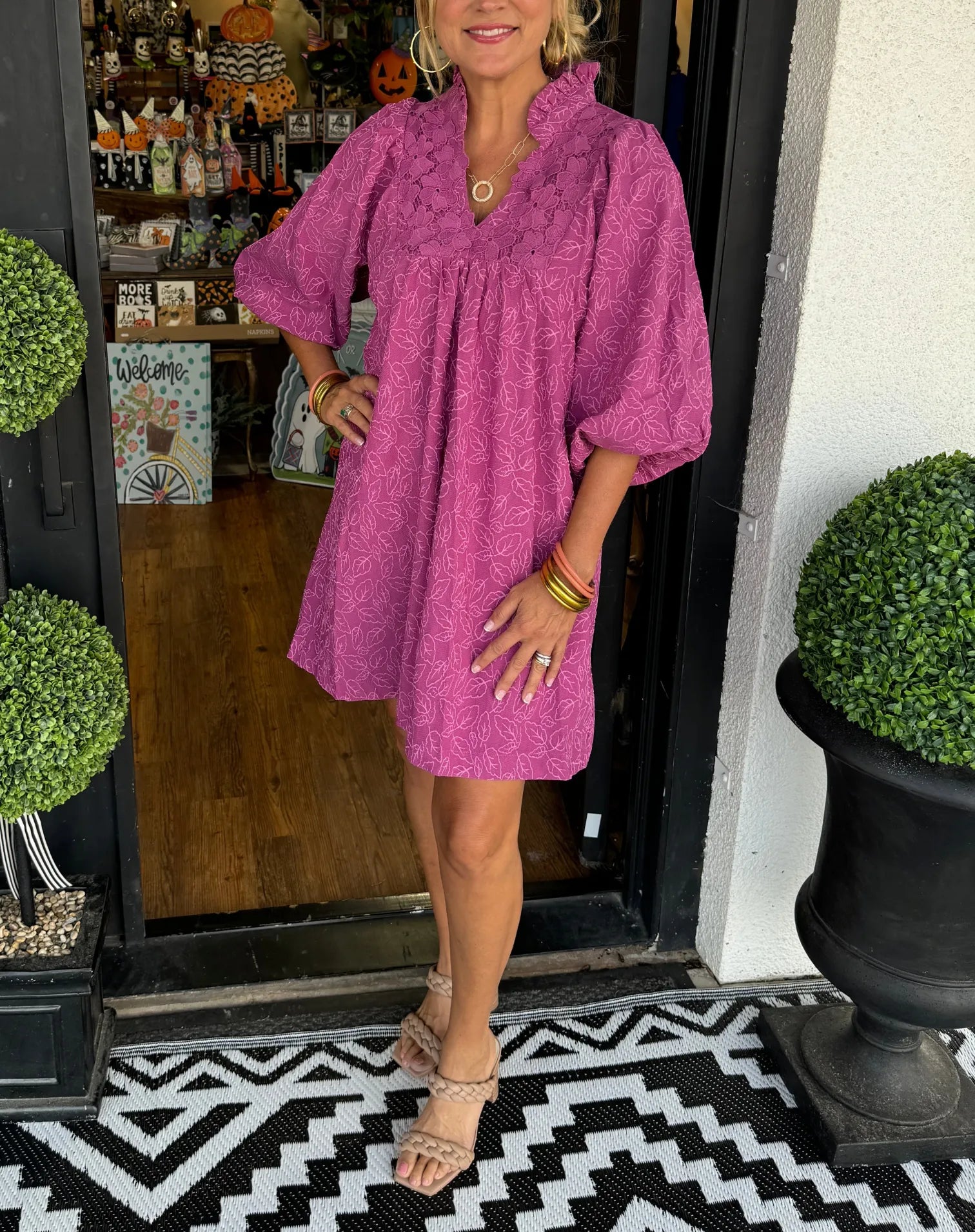 Tesia - Short Jacquard Dress with Puff Sleeves