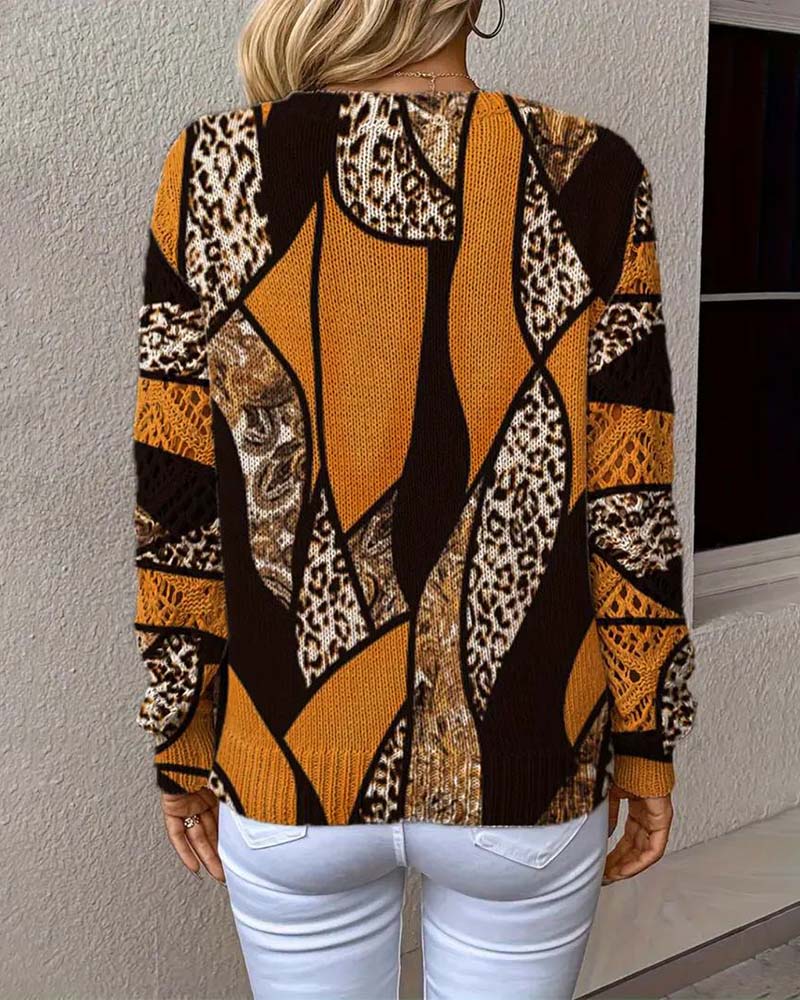 Gwenavine - Pull Imprimé Léopard À Col V Troué