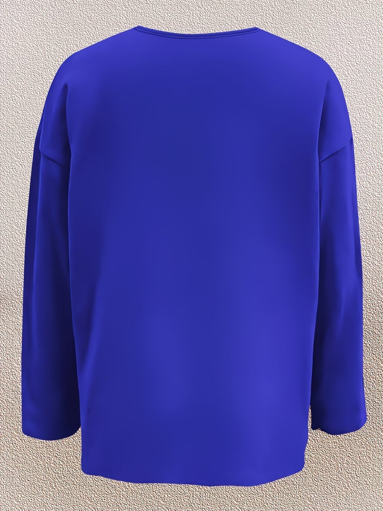 Olivira - Loose-fitting top with a nature-inspired floral pattern