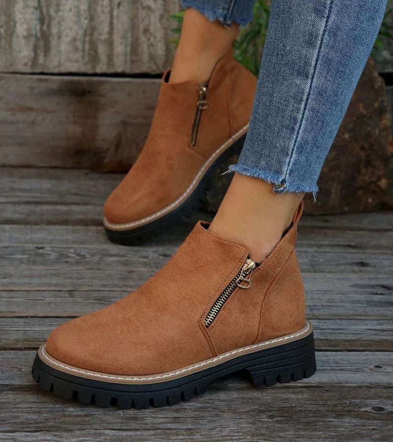 Heliviane™ - Comfortable orthopedic ankle boots for women with wedge sole