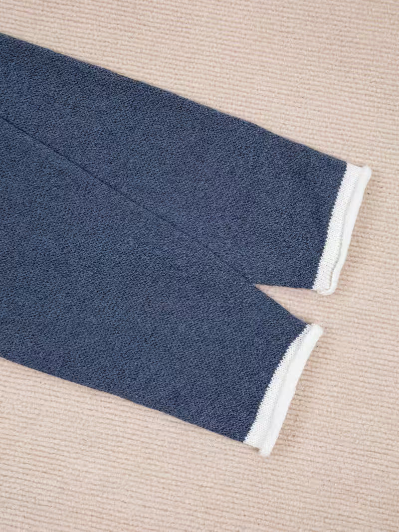 Gwenetta - Casual V-Neck Long Sleeve Sweater