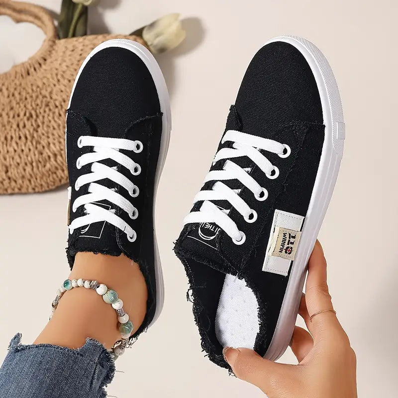 Cyrelia - Trendy and comfortable flat lace-up canvas shoes that go with everything