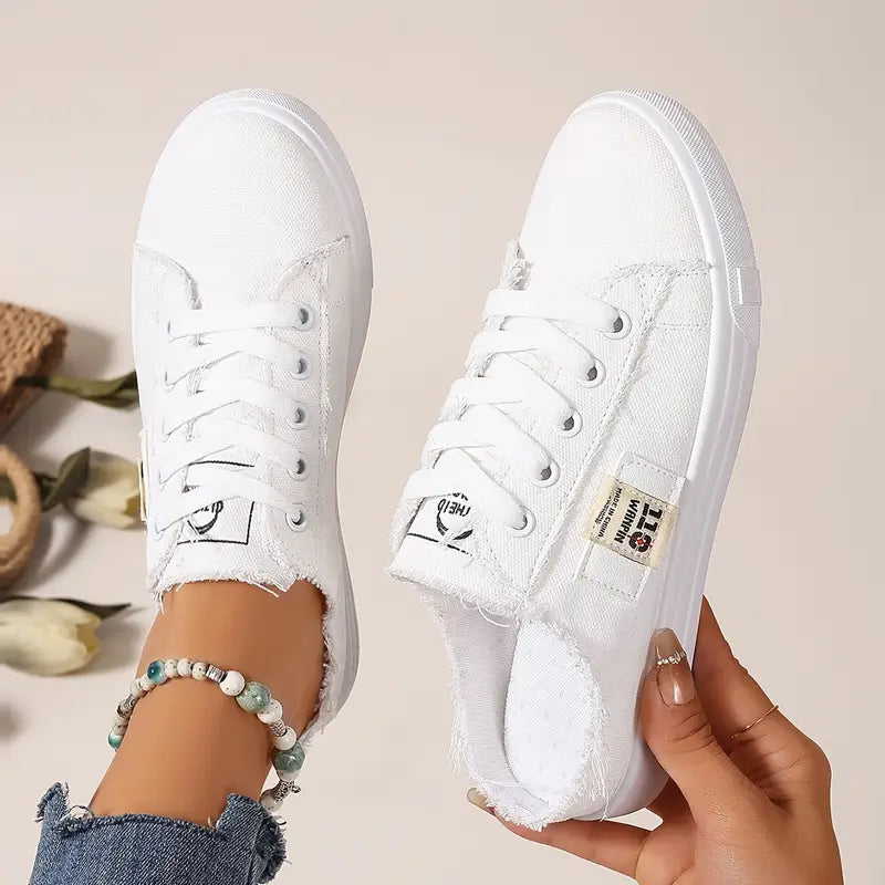 Cyrelia - Trendy and comfortable flat lace-up canvas shoes that go with everything