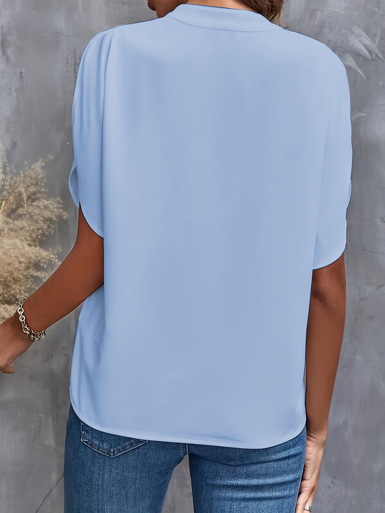 Kiana™ - Solid Color V-Neck Blouse