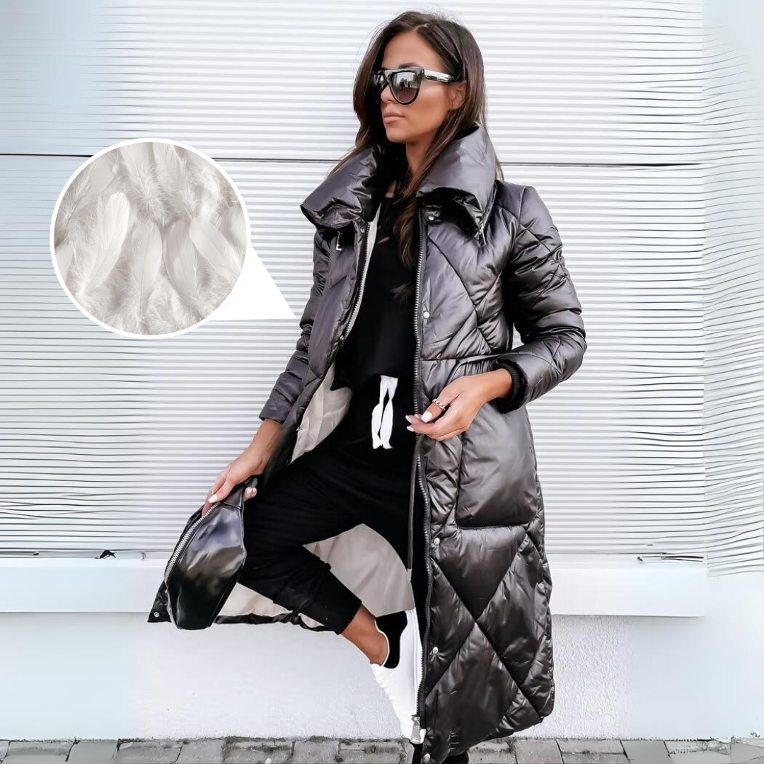 Elora - Warm coat for colder days!
