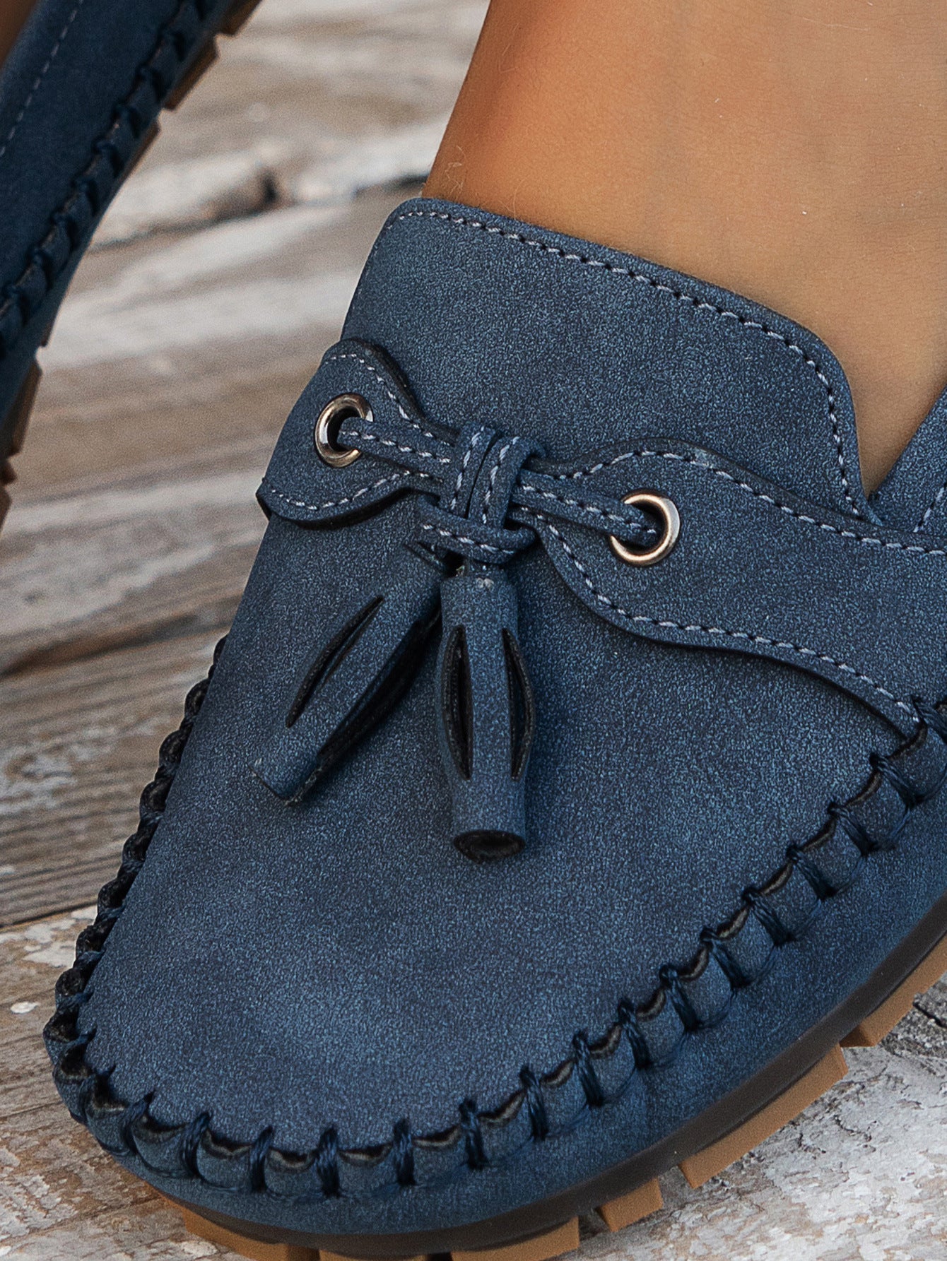 Vanessa - Comfortable and Soft Moccasins