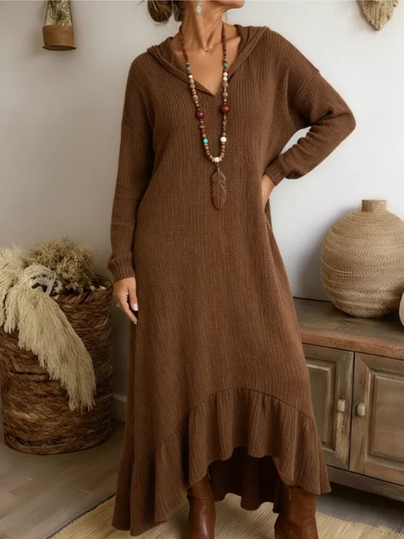Gwenarivelle – Knitted Dress with Hood