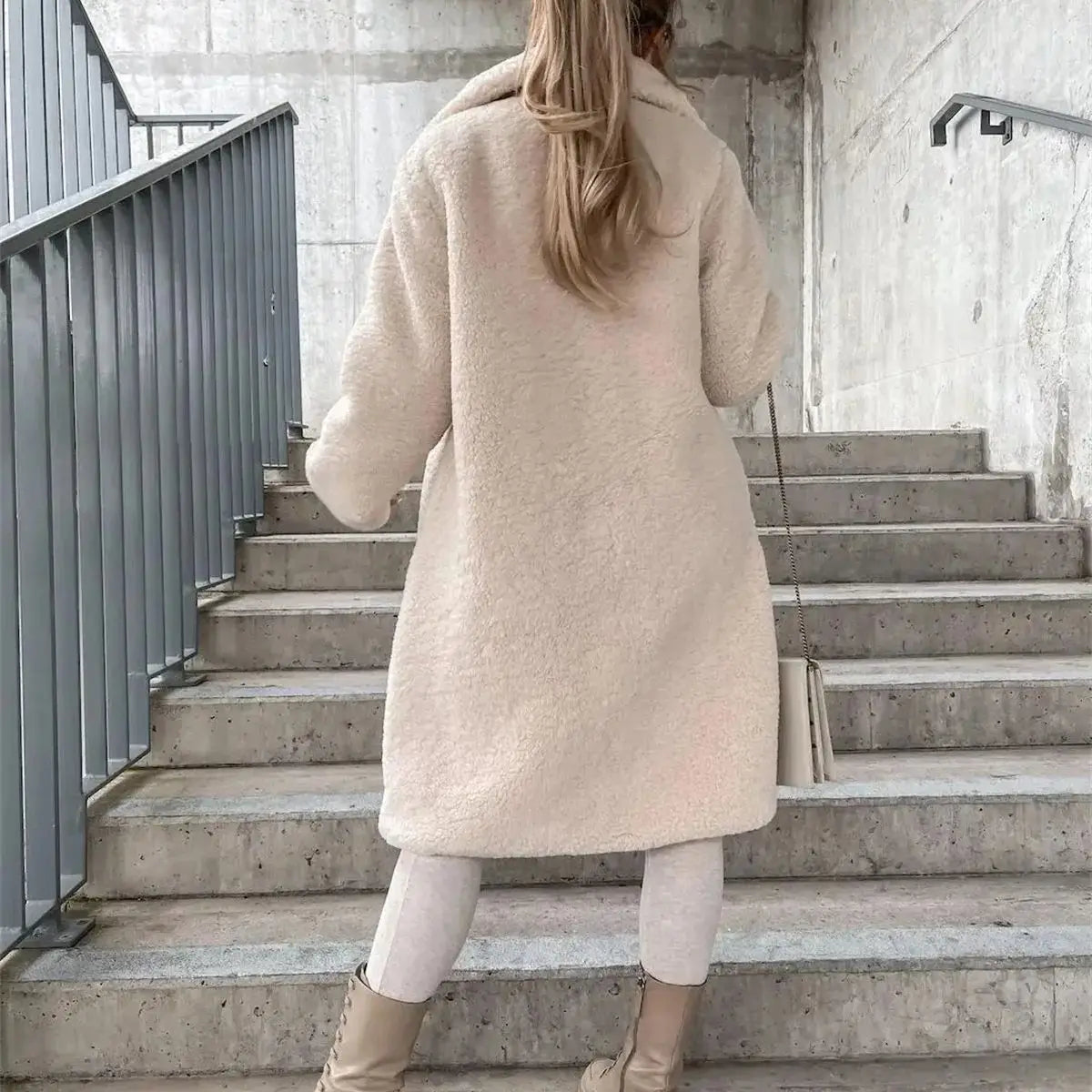 Presina - Elegant teddy coat for women