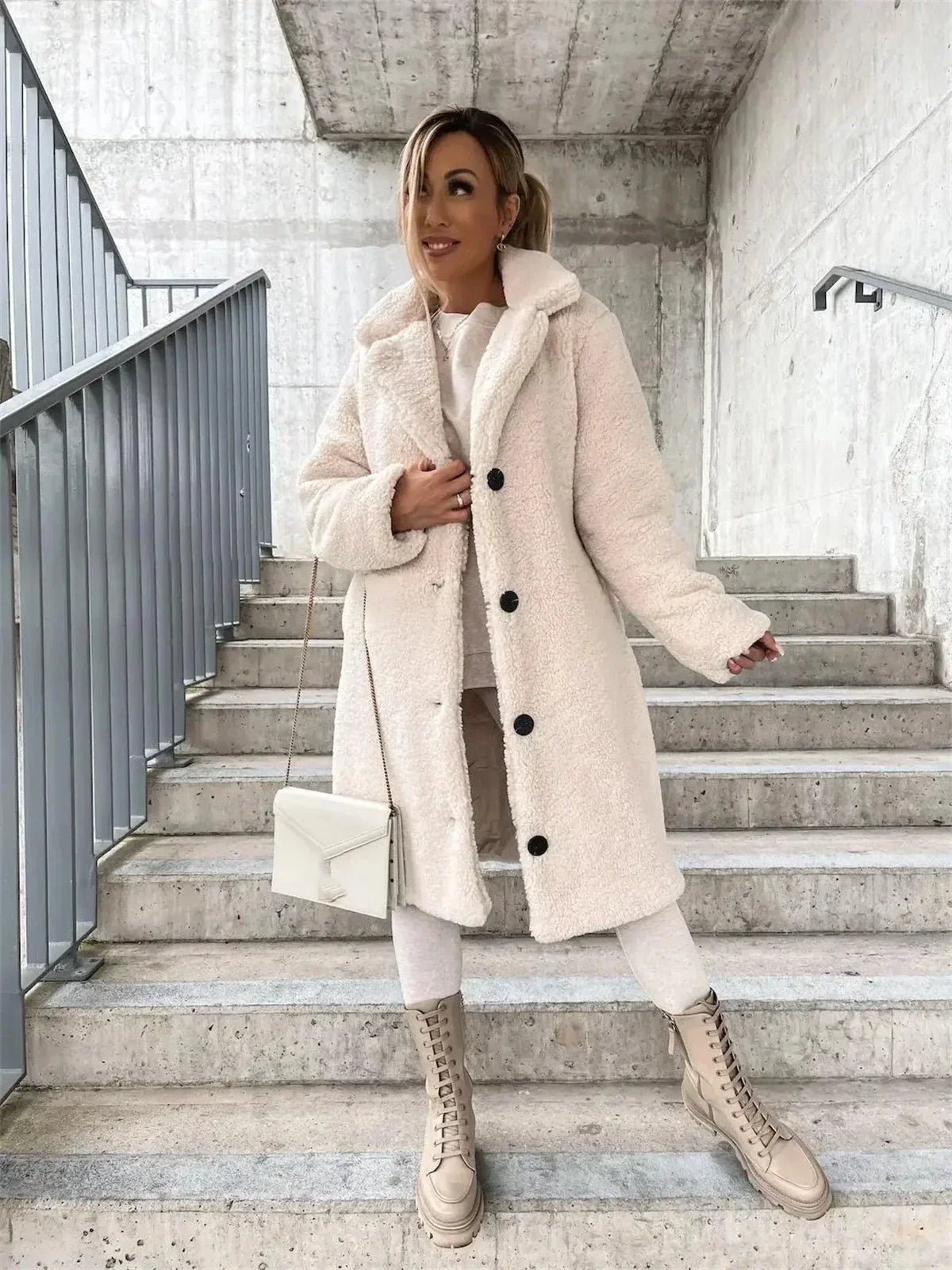 Presina - Elegant teddy coat for women