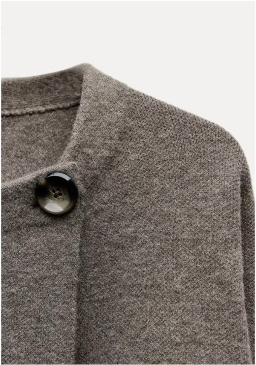 Lizzy - Elegant Winter Cape