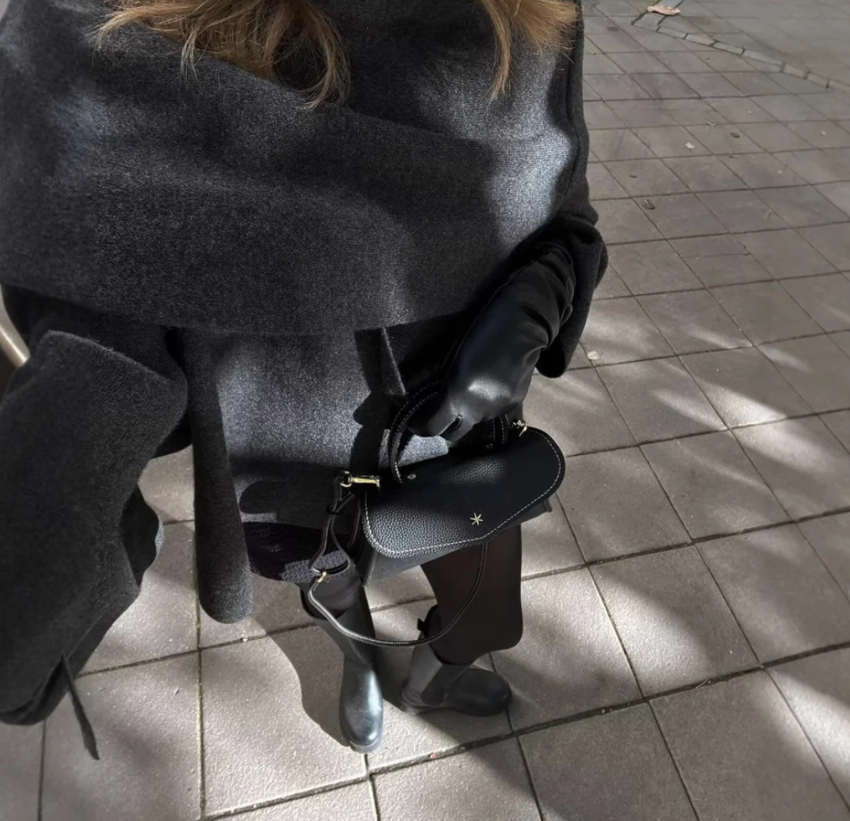 Lizzy - Elegant Winter Cape