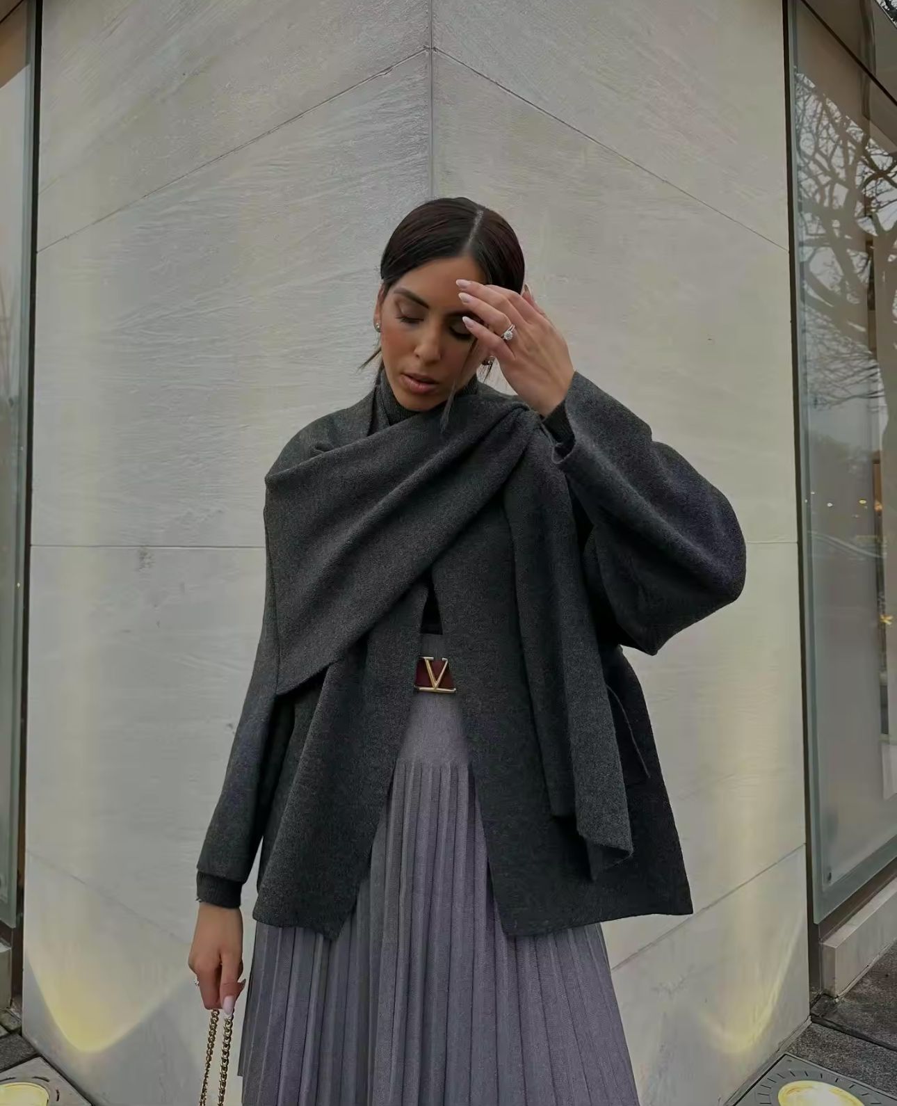 Lizzy - Elegant Winter Cape