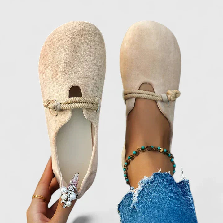 Bellune - Chic Flat Shoes with Flexible Comfort