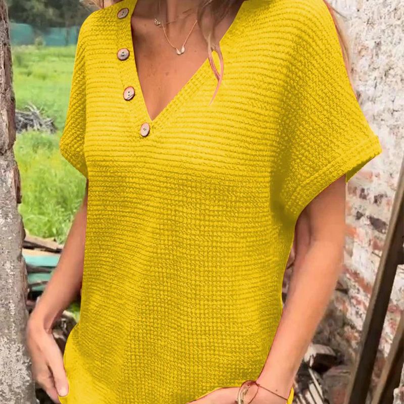 Adina - Elegant V-neck sweater with short sleeves and buttons