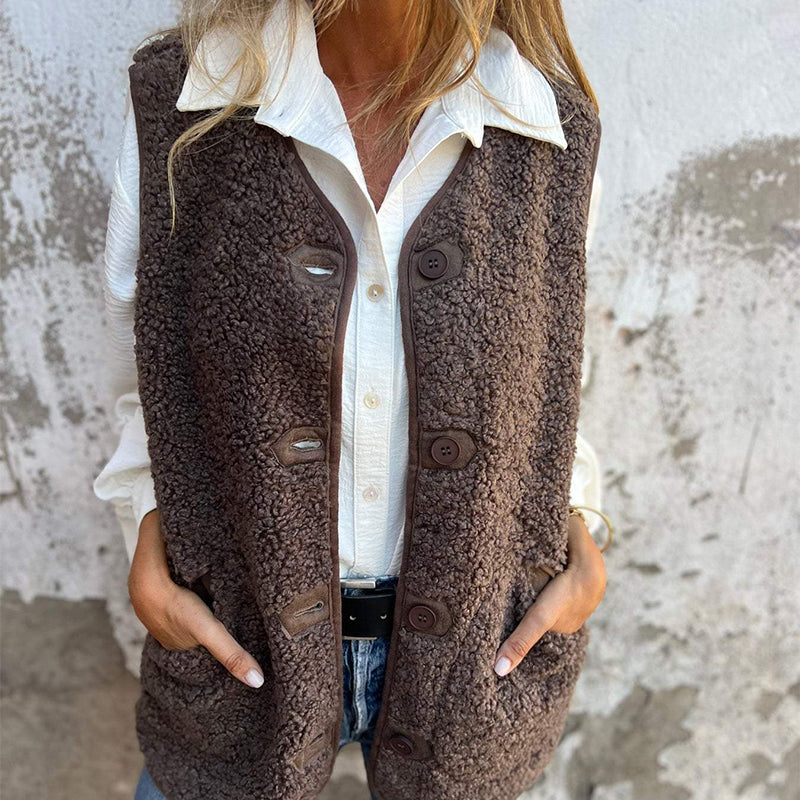 Nahla - Warm Short Cardigan with Buttons