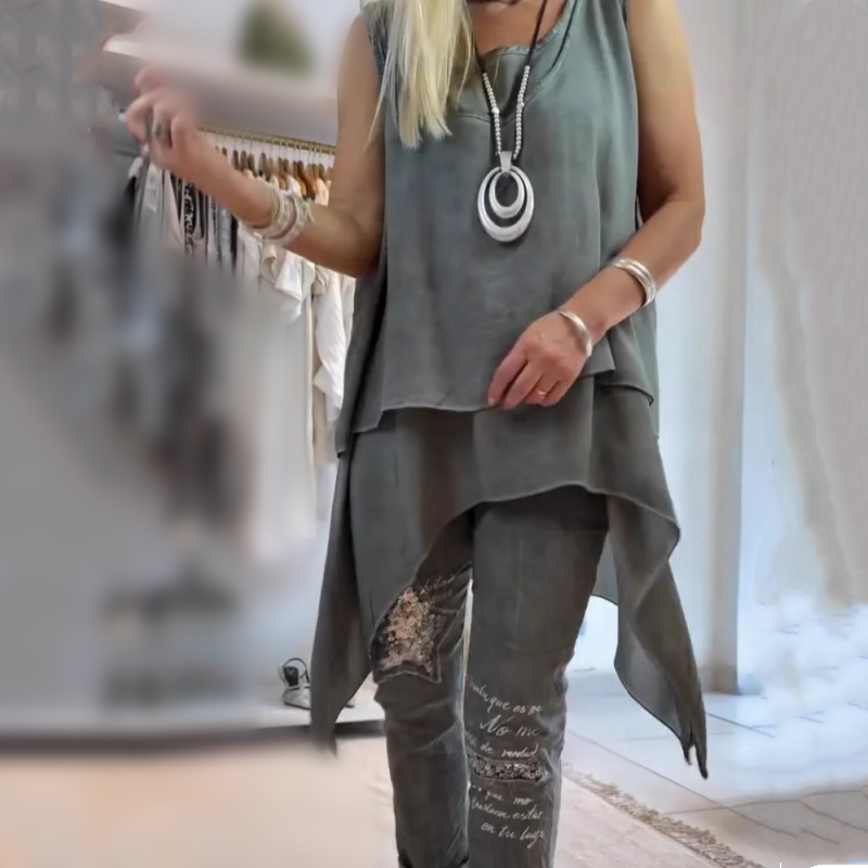 Oriane - Women's Two-Piece Set: Sleeveless Top and Printed Pants