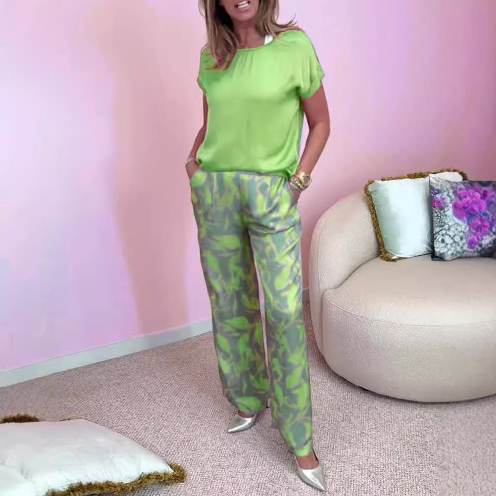 Malika™ - 2-Piece Set: Top & Wide Printed Pants