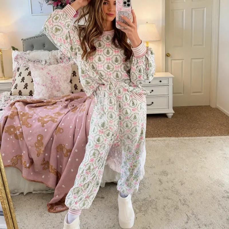 Doralienne - Christmas Print Loungewear Set 