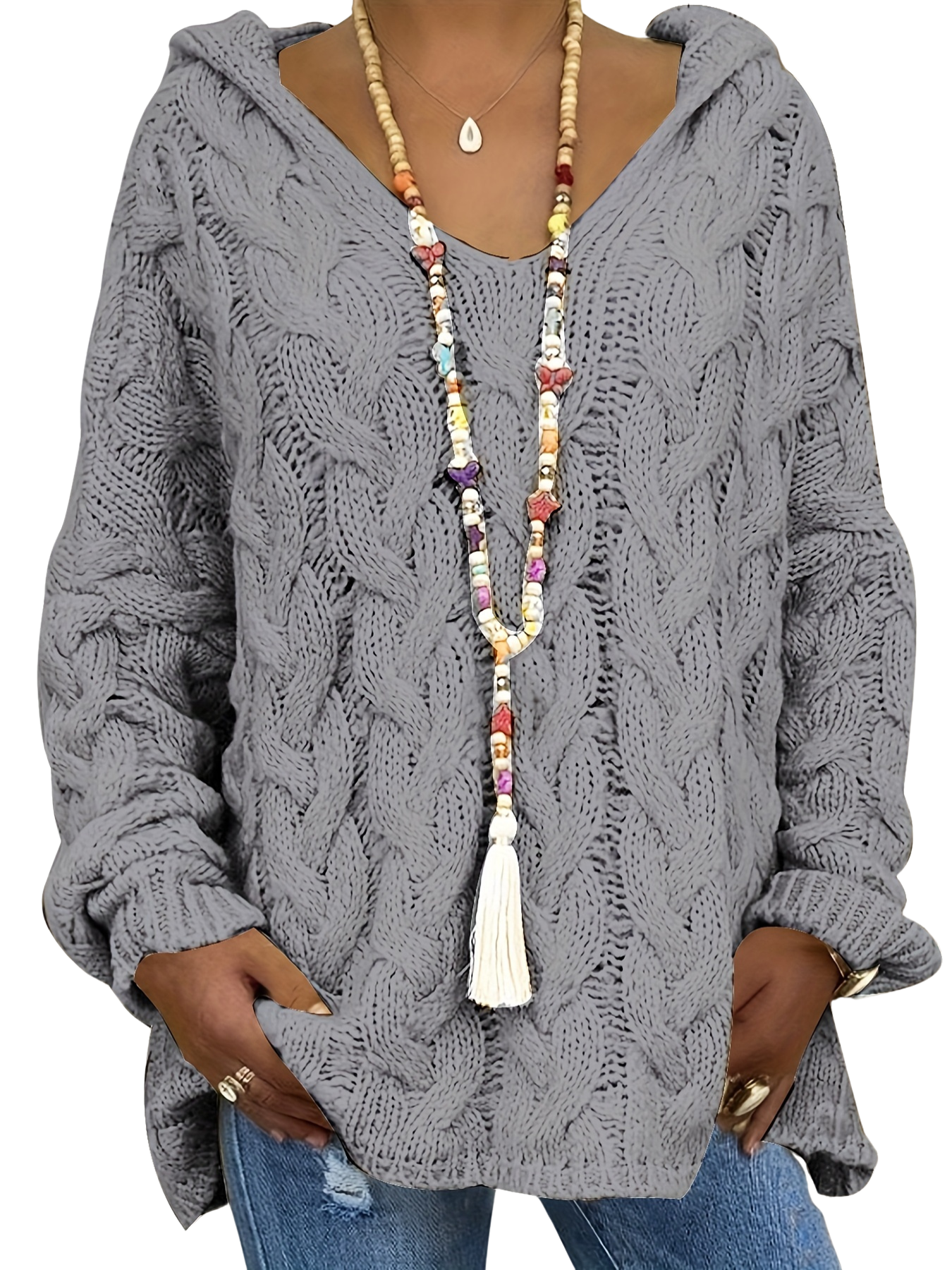 Oralivanne - Elegant Textured V-Neck Sweater