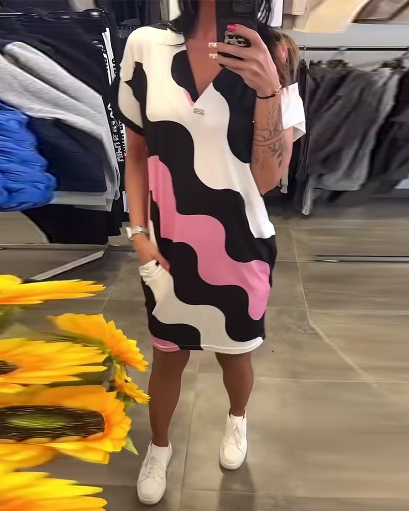 Quelindra - Wave Print Dress with Elegant Neckline