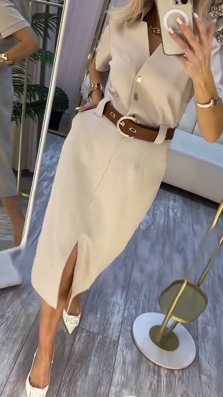 Belenora- Robe décontractée avec col à revers et fente élégante