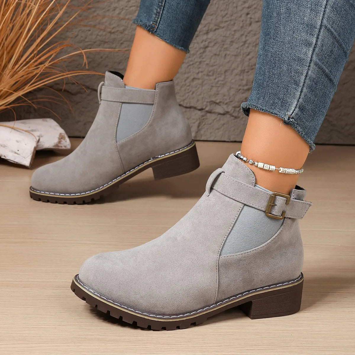 Gisarae - Elegant Vintage Style Flat Leather Ankle Boots 