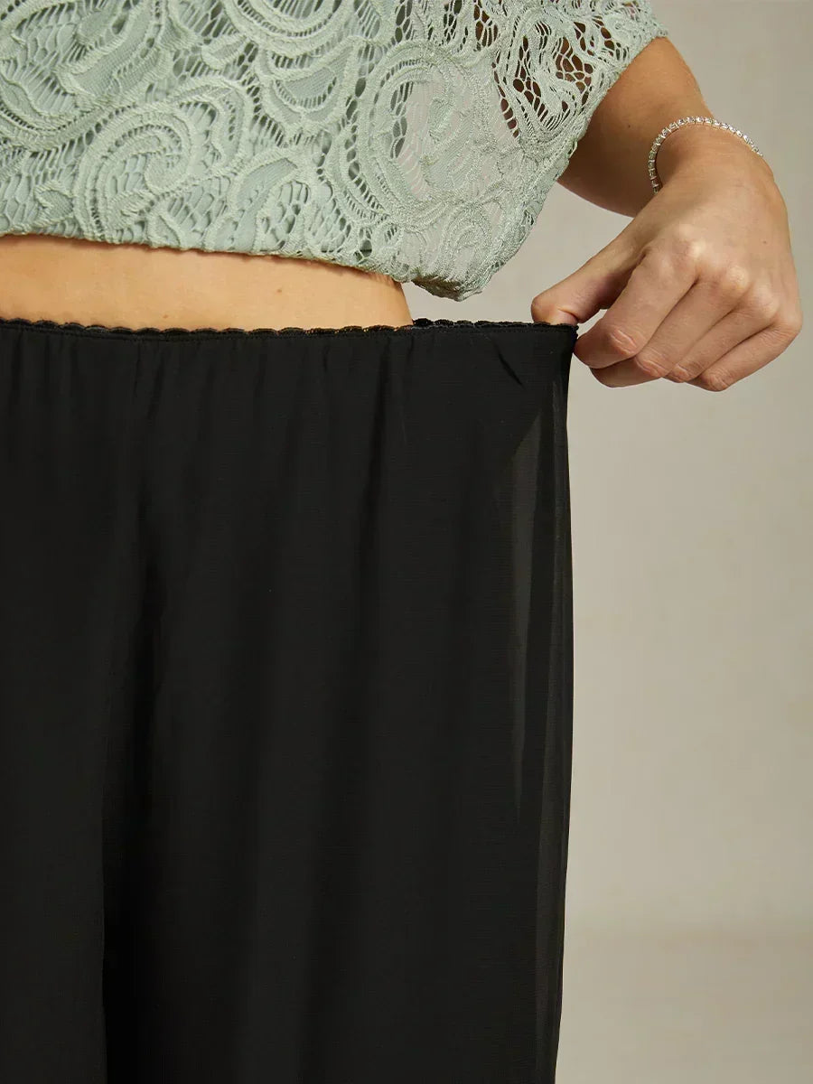 Marilivra - Straight Leg Trousers with Slit in Chiffon