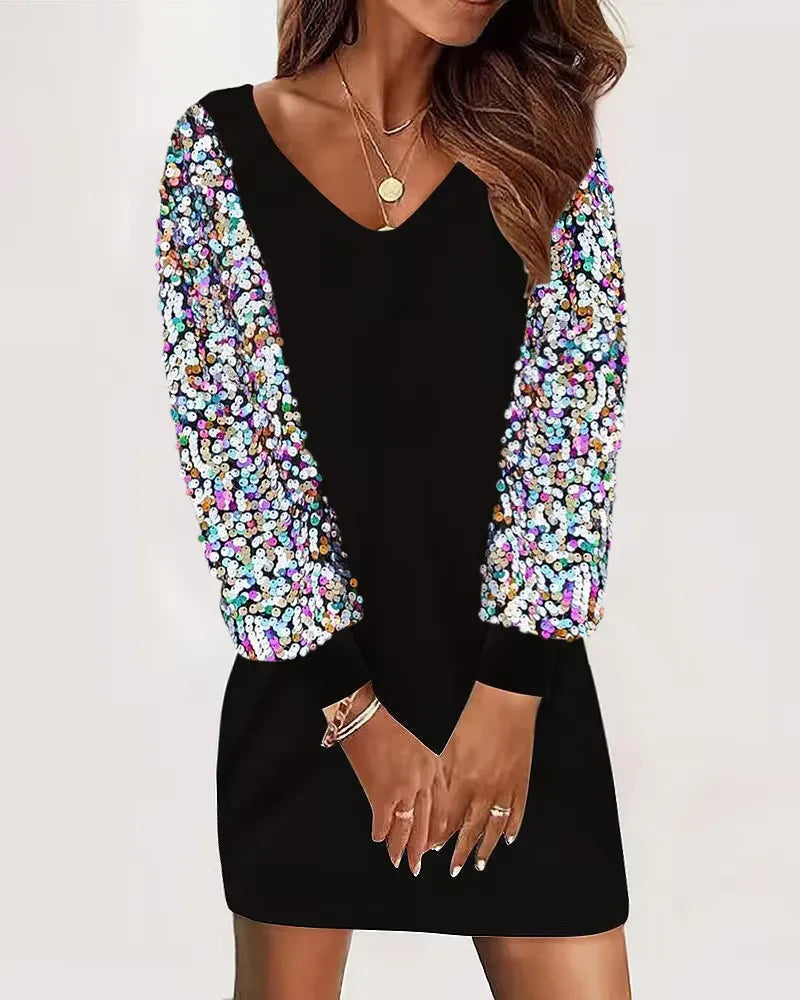 Doravine - Robe Artistique à Col V – Élégance Décontractée et Touche Moderne