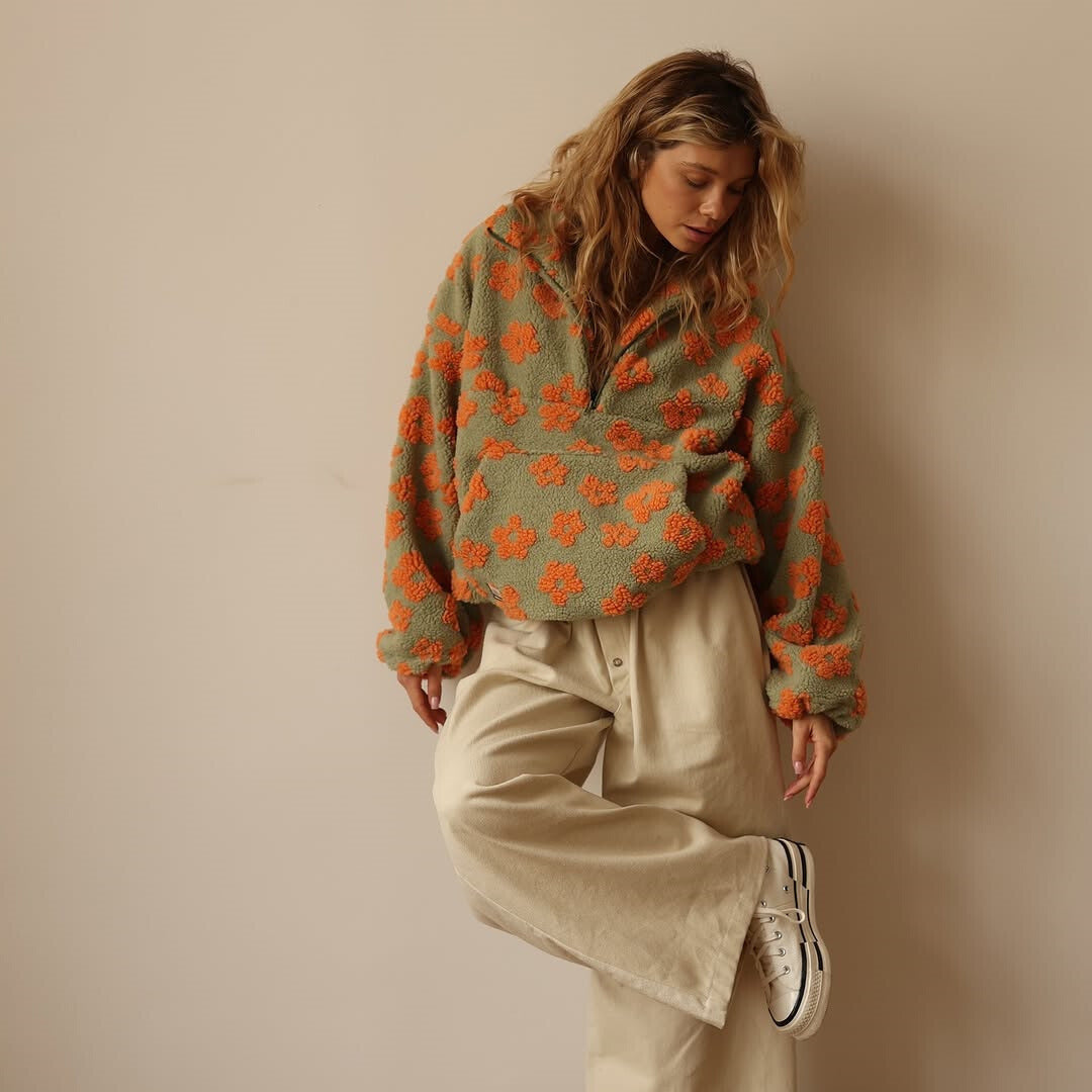 Jovira™ - Sherpa Fleece Sweatshirt with Boho Flowers and Oversized Fit 